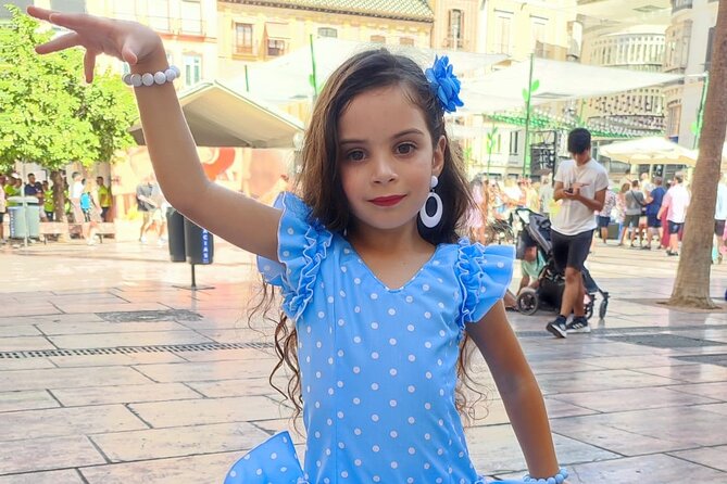 45 minutes flamenco dance class for family in Málaga - What happens during the 45 minutes