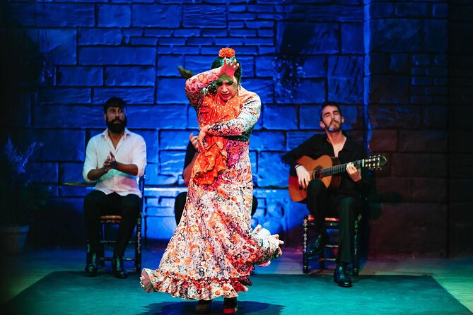 Baraka Triana. Flamenco show with drink - What makes the performance feel authentic