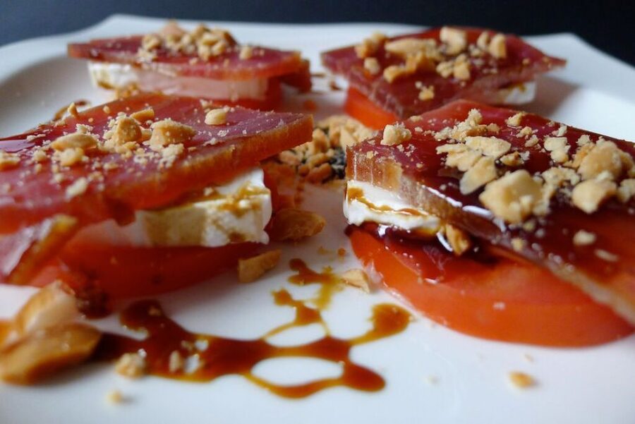 Barcelona: 4-Hour Tapas Evening Tour and Flamenco Show - Why this pairing works in Barcelona