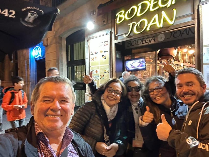 Barcelona: 4-Hour Tapas Evening Tour and Flamenco Show - La Boquería and the food-market stop