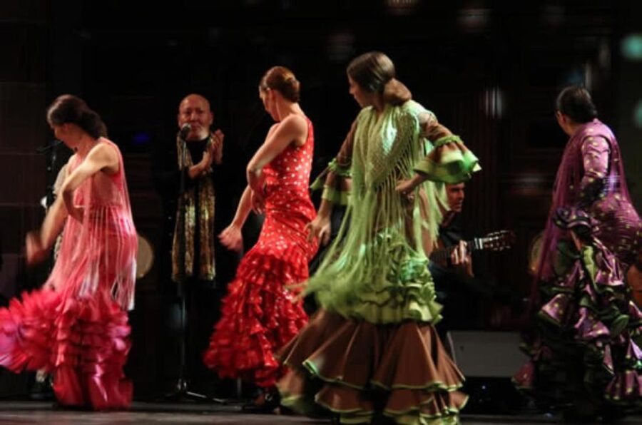 Barcelona: Flamenco at El Patio Andaluz with Optional Dinner - Jesus Cortes and the style of the performance