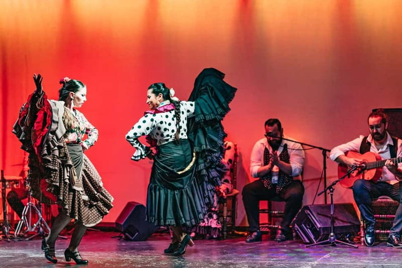 Barcelona: Flamenco Show at the Theater - Why the small room helps the footwork
