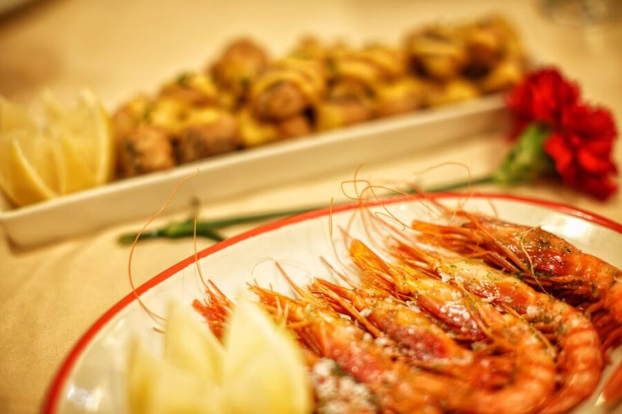 Barcelona: Flamenco Show with Dinner at Tablao de Carmen - Practical details that make the night easier