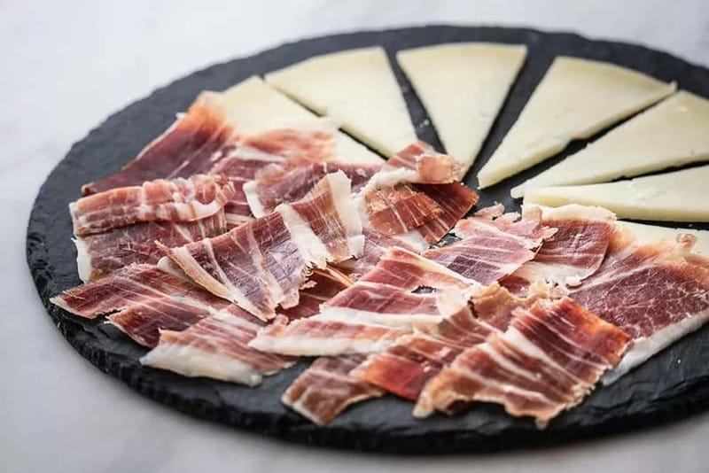 Barcelona: Flamenco, Tapas &Sangria - Should you book Barcelona Flamenco, Tapas & Sangria?