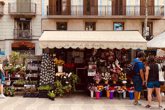 Barcelona Gothic Quarter Tour and Flamenco Show - Timing, group size, and practical details