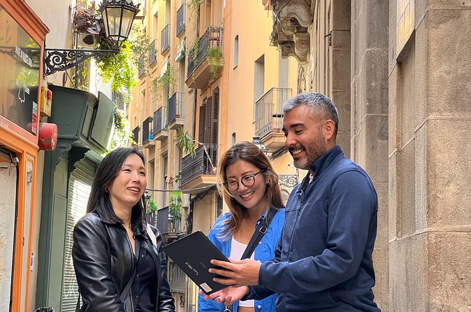 Barcelona Gothic Quarter Tour and Flamenco Show - Should you book this Gothic Quarter and flamenco tour?