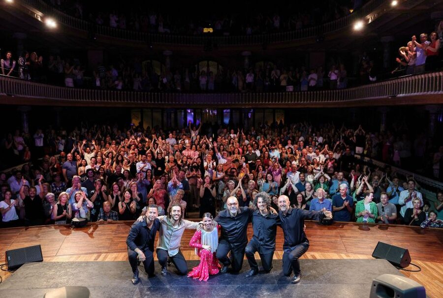 Barcelona: Guitar Trio & Dance @ Palau de la Música - Key points at a glance