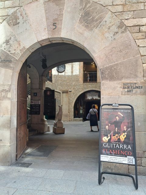 Barcelona: Guitar Trio & Flamenco Dance @Pignatelli Castle - A short concert with serious guitar talent