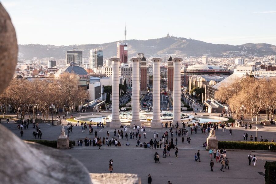 Barcelona: Montjuïc Walking Tour With Optional Flamenco Show - Why Montjuïc makes a good first Barcelona walk