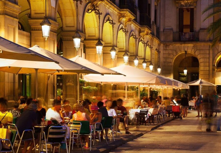 Barcelona: Tapas Walking Tour & Flamenco Show - Key points at a glance