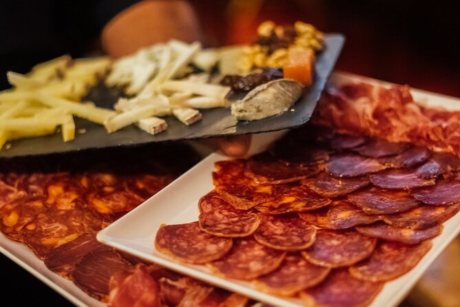Barcelona Tapas & Wine Walking Tour with Optional Flamenco - Why the guide makes or breaks the night
