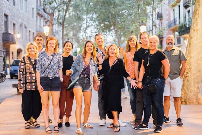 Barcelona Tapas & Wine Walking Tour with Optional Flamenco - Practical details that improve the evening