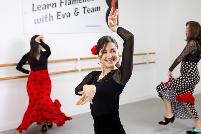 Flamenco Dance Class in Seville with optional Flamenco Costume - What you learn in the one-hour routine
