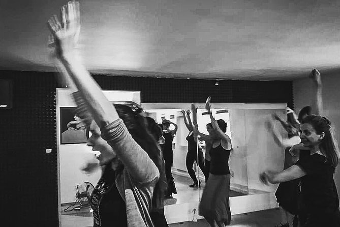 Flamenco Dance Masterclass - Learning the basic footwork, arms, and posture