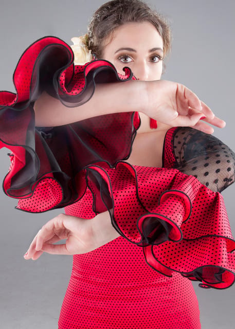 Flamenco: Sevillanas class - What makes Sevillanas different from a standard dance class