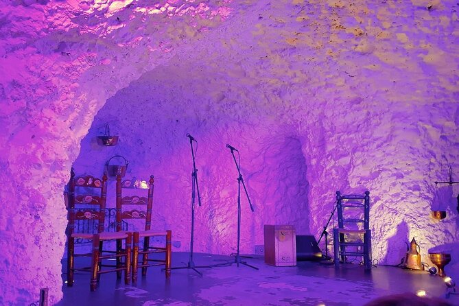 Flamenco Show in a Cave Restaurant in Granada - How Much Value Do You Get for $36.20?