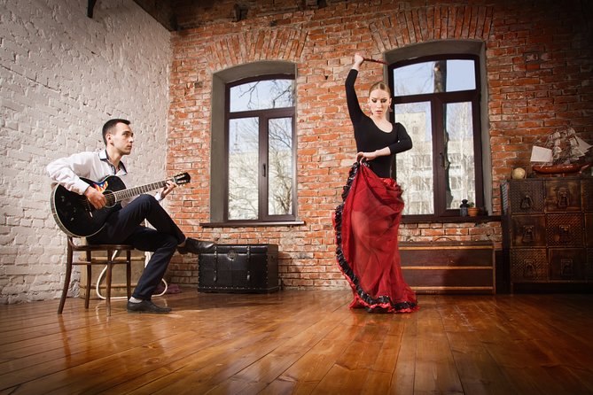 Flamenco show in Seville - Why the included drink matters