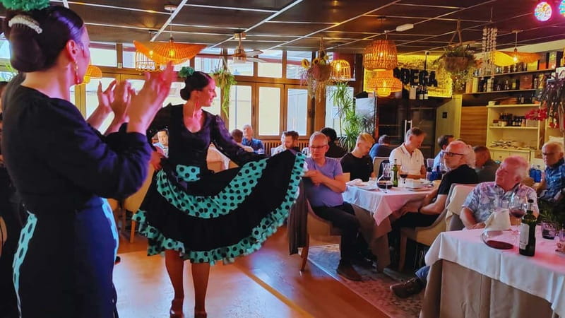 Fuengirola: Flamenco Show at Tipi Tapa Restaurant near Mijas - Key points to know before booking