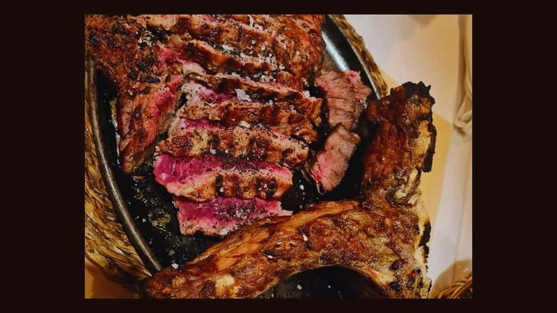 Fuengirola: Flamenco Show & Dinner at Tipi Tapa, near Mijas - What Comes to the Table at Tipi Tapa