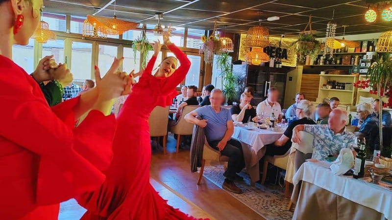 Fuengirola: Flamenco Show & Dinner at Tipi Tapa, near Mijas - Seating Is the Biggest Variable