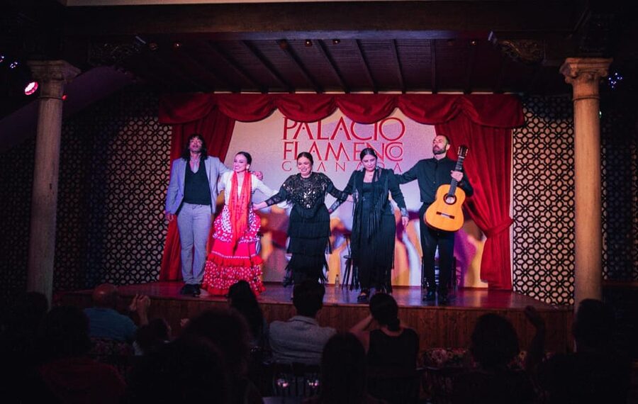 Granada: 1-Hour Traditional Flamenco Show at Palacio - Why this small Granada tablao works