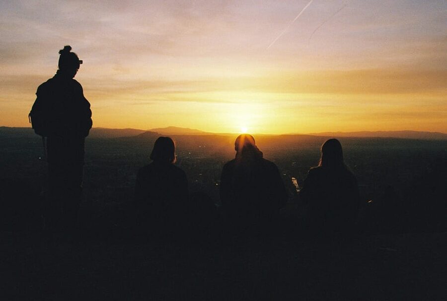 Granada: Albaicín and Sacromonte Sunset Tour & Flamenco Show - San Nicolás and the sunset pause
