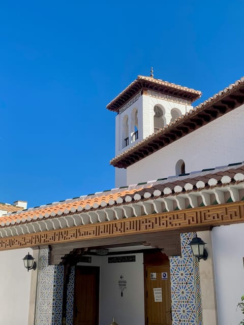Granada: Albaicín and Sacromonte Sunset Tour & Flamenco Show - Who will enjoy this evening most?