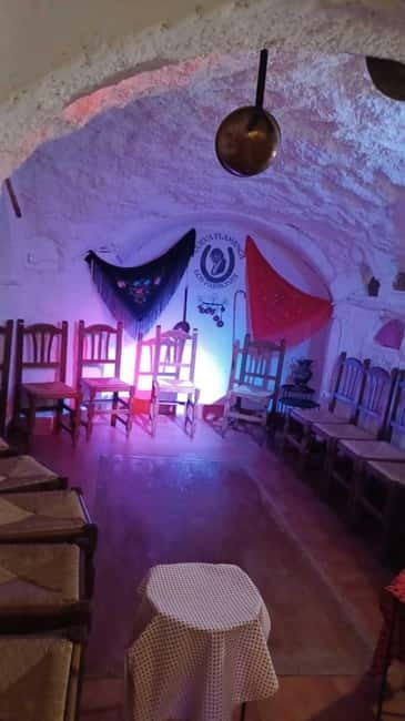 Granada: Flamenco Show Los Parrones in the Sacromonte Caves - Price and What Is Included