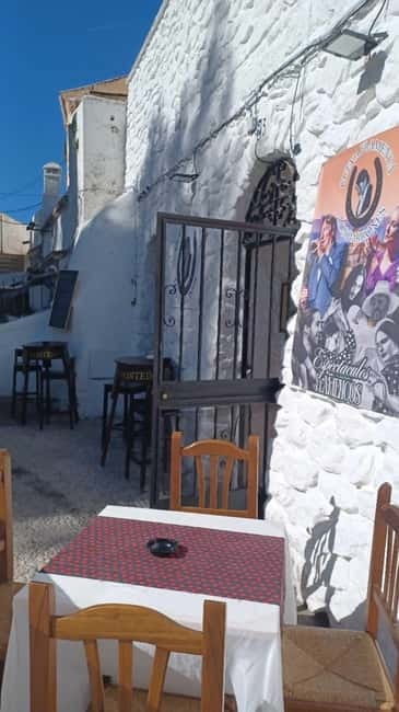 Granada: Flamenco Show Los Parrones in the Sacromonte Caves - Booking Flexibility and Language