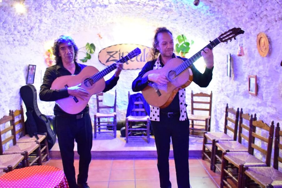 Granada: Live Flamenco Show - Getting there without a parking headache