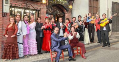 Sacromonte Caves Flamenco Show with Dinner