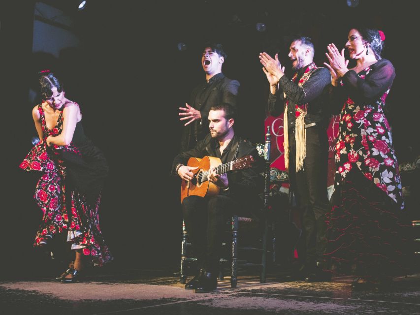 Granada: Traditional Flamenco Show at Tablao Casa Ana - Drinks, photos, and the practical details