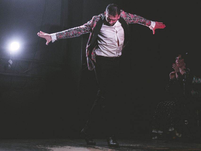 Granada: Traditional Flamenco Show at Tablao Casa Ana - Tips for choosing your seat and timing