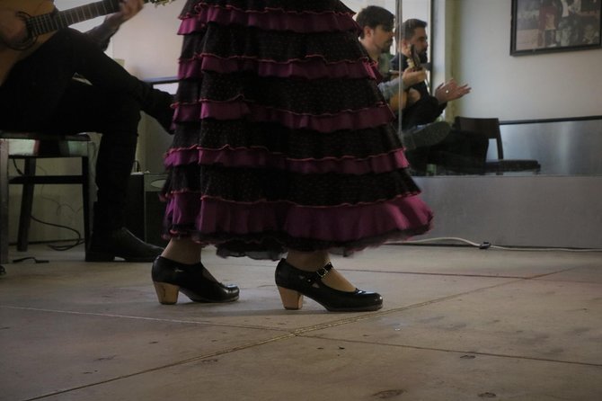 Intimate Flamenco Performance - Calle de Santa Isabel and the Amor de Dios Academy