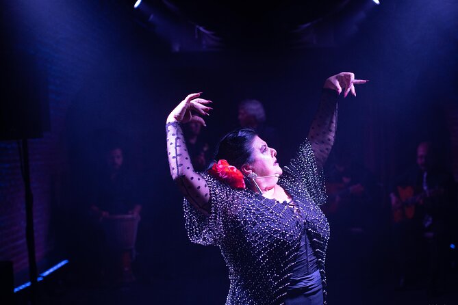 Intimate Flamenco Show & Spanish Drink in Madrid at La Carmela - Timing and planning your Madrid evening