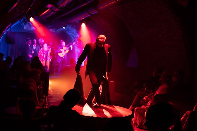 Intimate Flamenco Show & Spanish Drink in Madrid at La Carmela - The performance: dancers, singers, guitar, and cajón