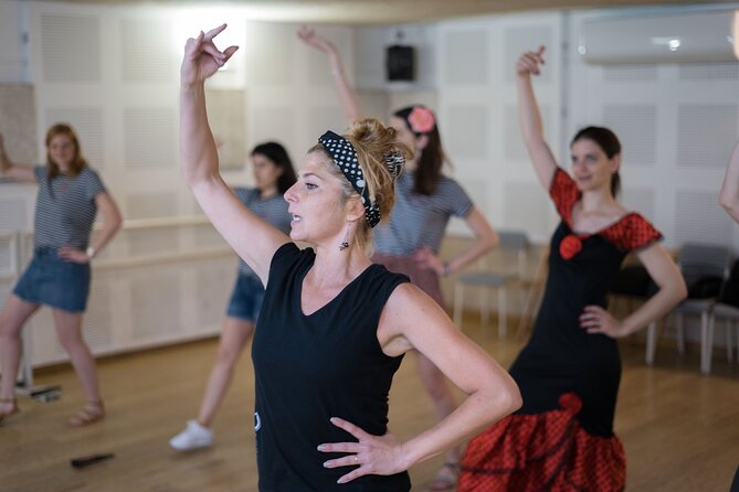 Learn Flamenco in 90 minutes - Gift flower - Who will enjoy this most?