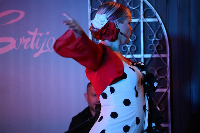 Local Flamenco Show with dinner at El Cortijo - A venue with character, not polish