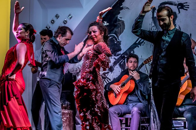 Los Gallos Flamenco Show Admission Ticket - Seating, arrival time, and the small-room trade-off