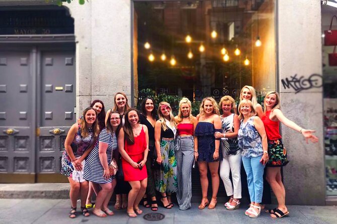 Madrid: 1-Hour Flamenco Class Experience - Clapping, footwork, and the short routine