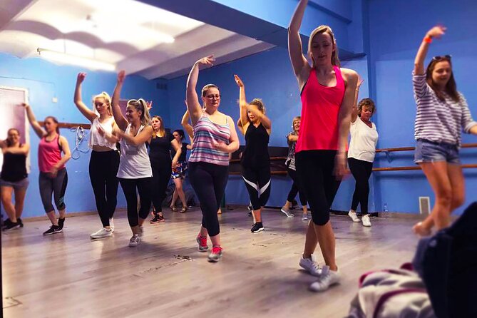Madrid: 1-Hour Flamenco Class Experience - What the $49.26 price covers