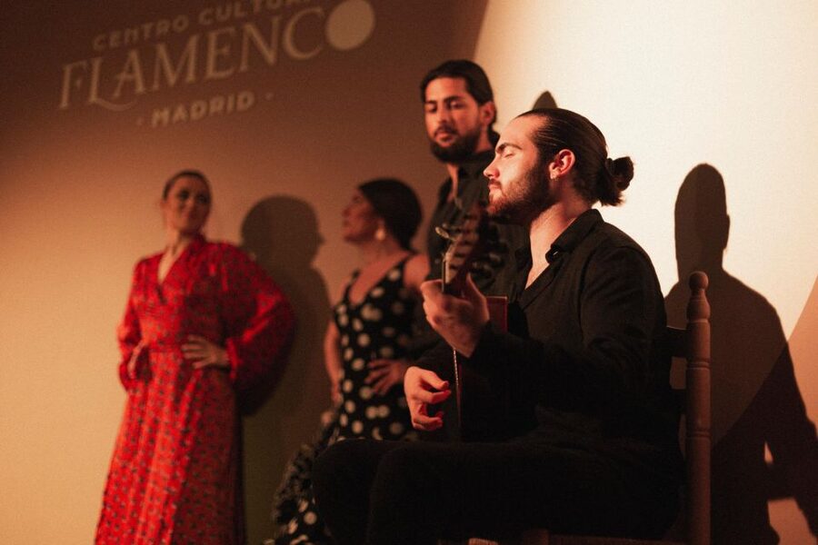 Madrid: 1-Hour Traditional Flamenco Show at Centro Cultural - Why the lack of amplification matters
