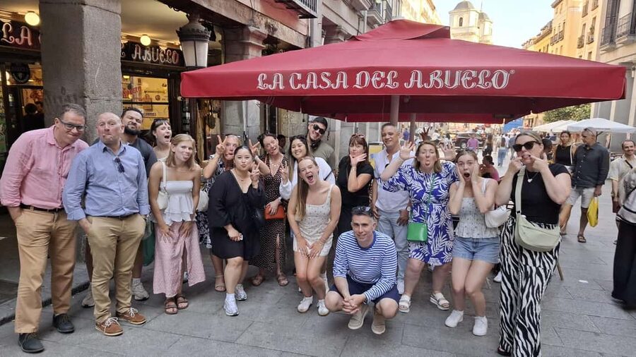 Madrid City Pass: Prado, Thyssen, Bernabéu, Flamenco & more - Las Ventas and the city from an open-top bus