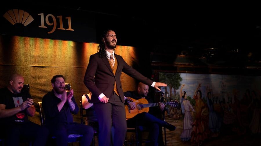 Madrid: Flamenco Show&Drink at Tablao 1911 (World's Oldest) - Practical planning for your Madrid evening