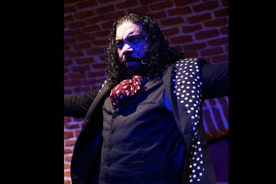 Madrid: Flamenco Show Entry Ticket with Drink & Artist Talk - An 1850 cave sets the tone