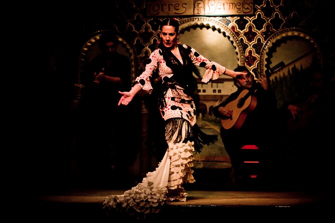 Madrid: Flamenco Show with Tapas or Drink in Tablao Las Tablas - Tapas, wine, and the question of value