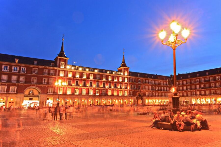 Madrid: Sunset Walking Tour with Optional Flamenco Show - Who will enjoy this tour most