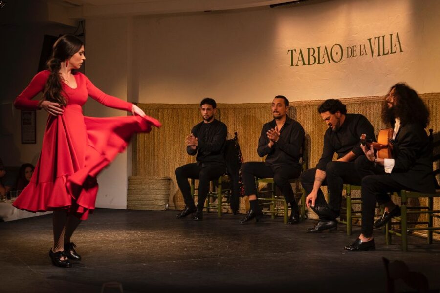 Madrid: Tablao de La Villa Flamenco Show - Who should book this flamenco evening?
