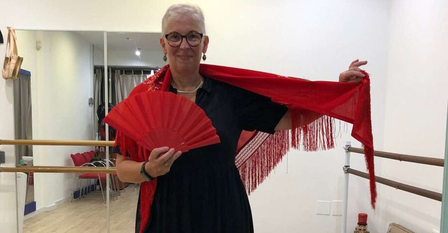 Málaga: Learn to dance flamenco rumba in 45 minutes - Key points at a glance