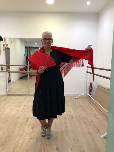 Málaga: Learn to dance flamenco rumba in 45 minutes - What to wear and bring